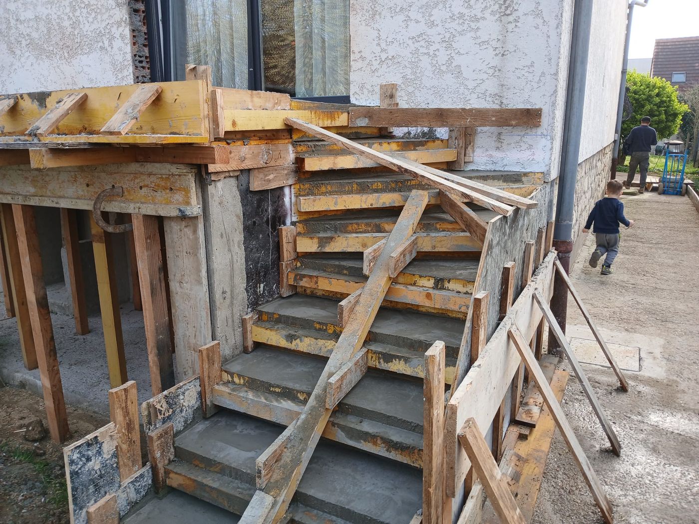 Coffrage d'escalier — finalisation