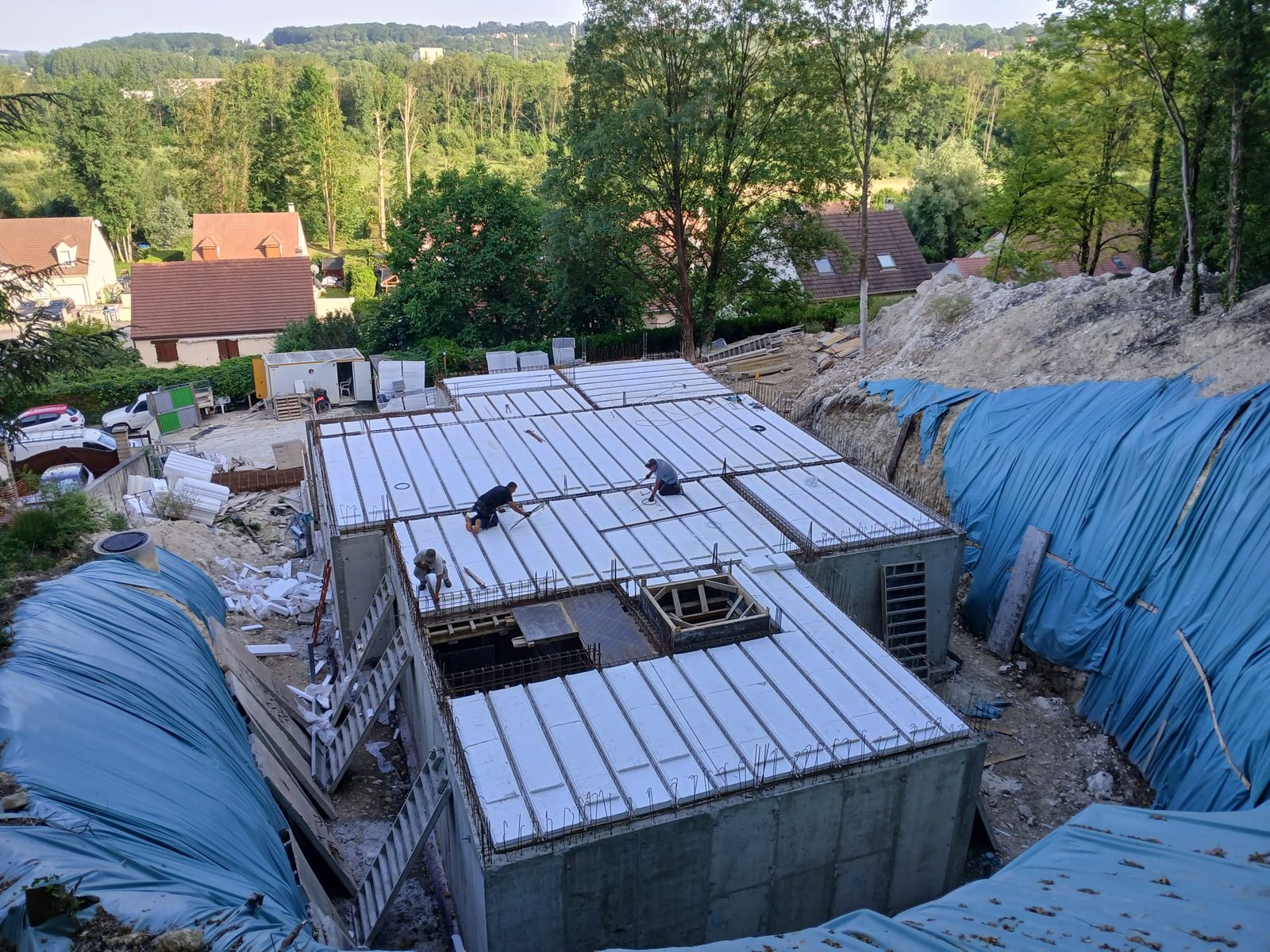 Fondation — travaux avec grue