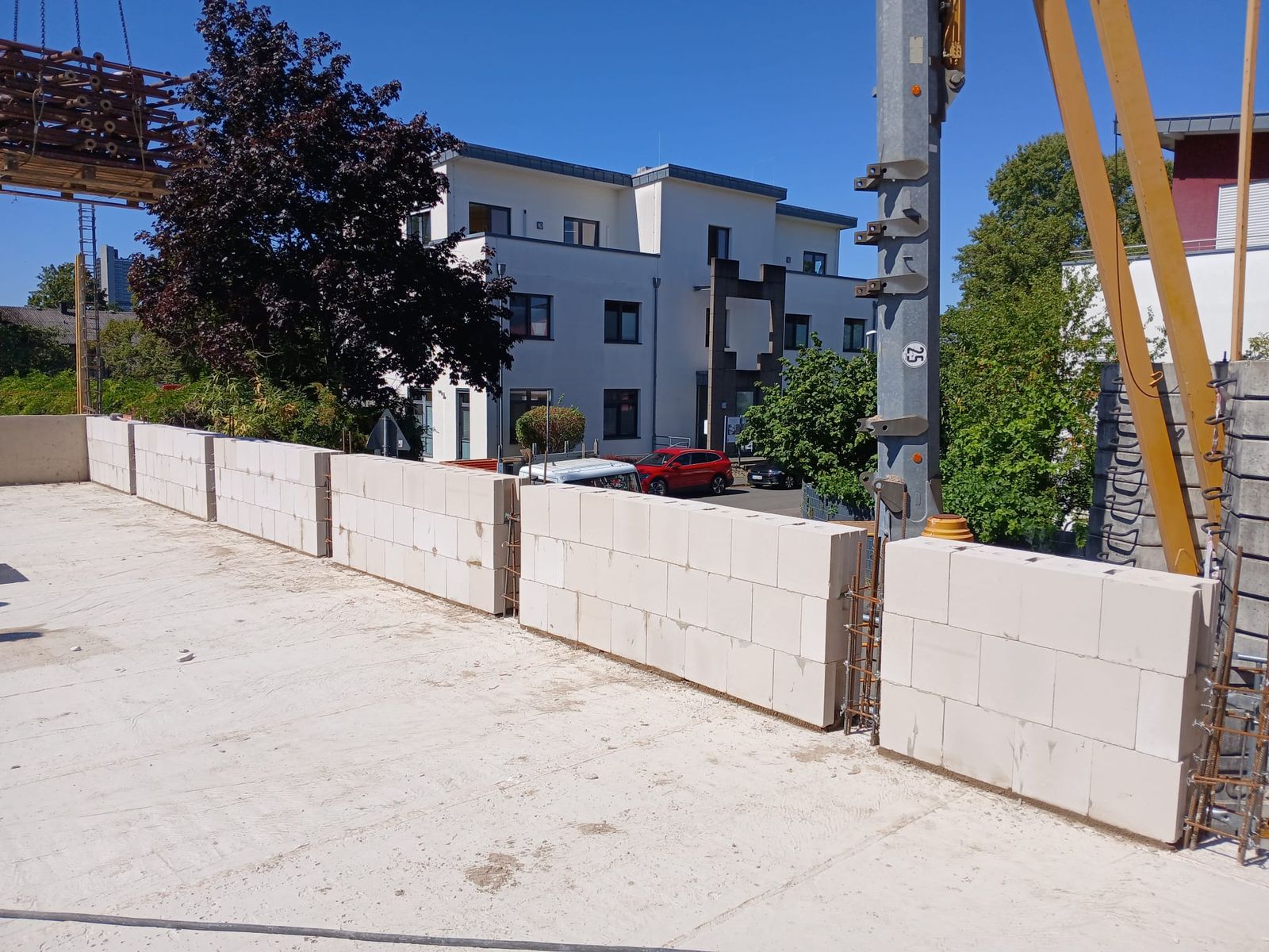 Mur en béton coulé