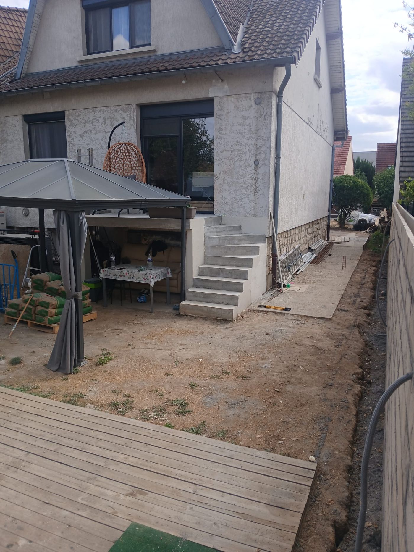Pergola — vue depuis la maison