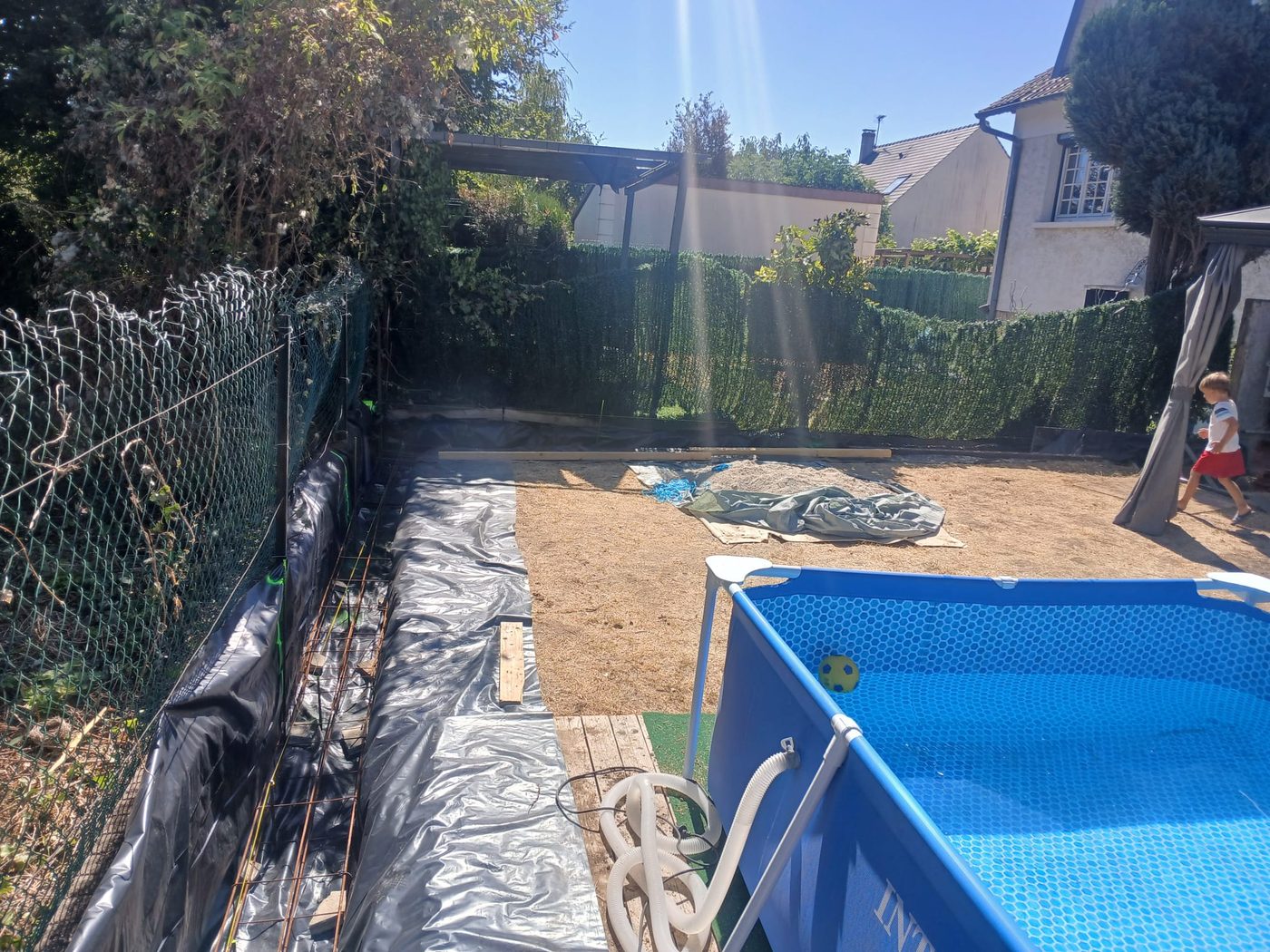 Aménagement extérieur avec piscine
